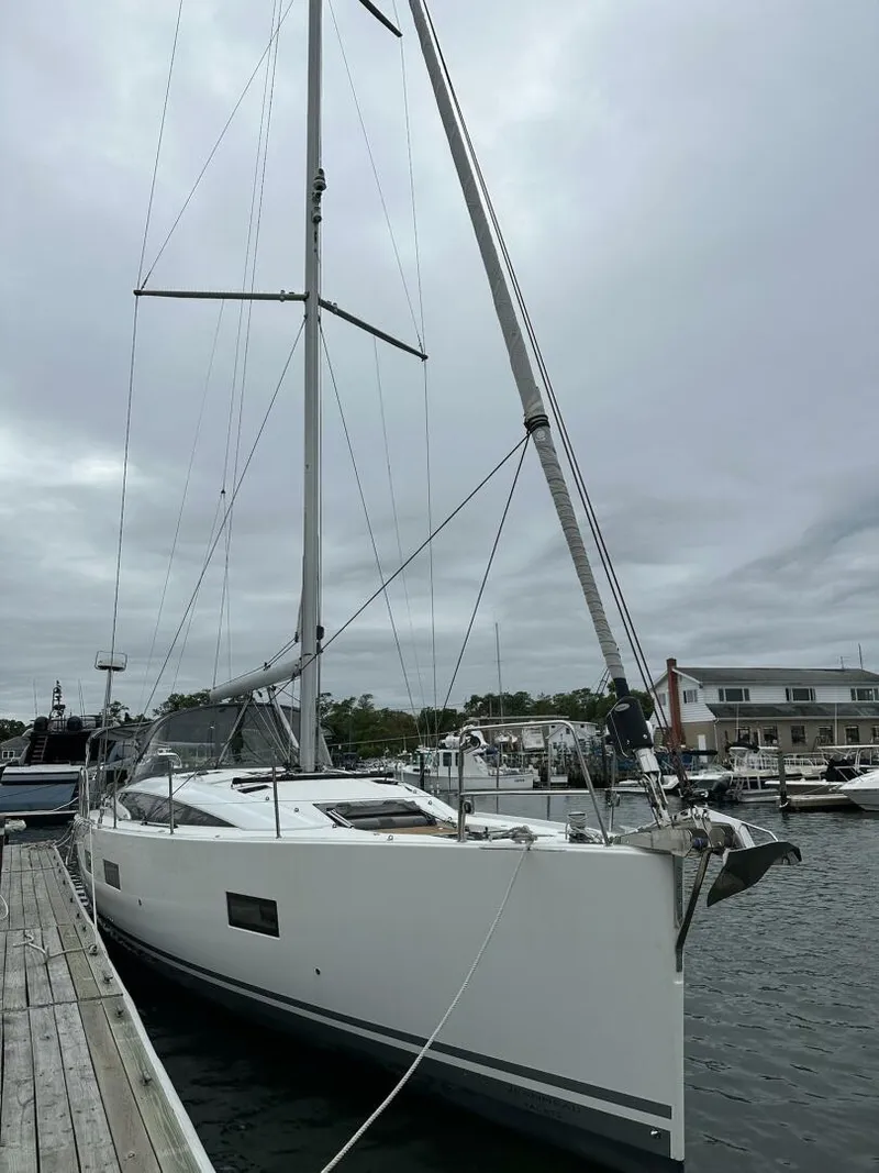 Slide: The Image of Jeanneau 54 2020 - 18