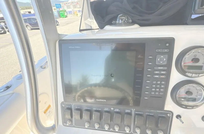 Slide: The Image of Boston Whaler 220 Outrage 2014 - 11