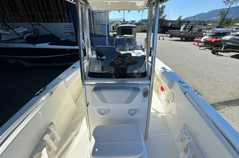 Slide: The Image of Boston Whaler 220 Outrage 2014 - 14