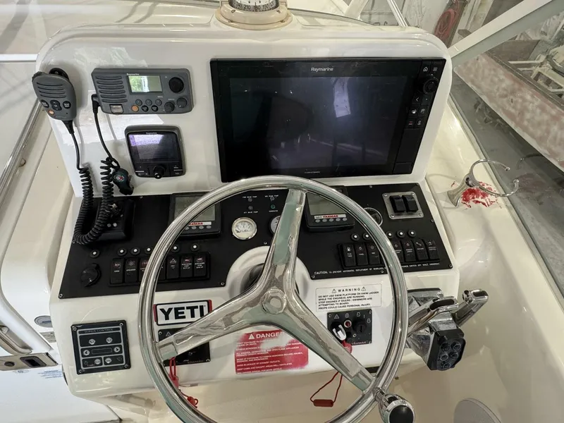 Slide: The Image of Luhrs 30 Open 2011 - 15