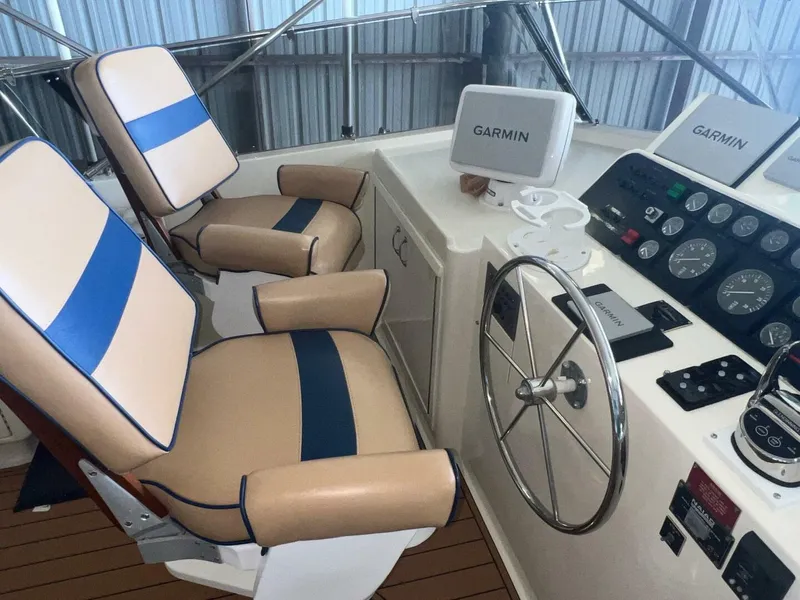Slide: The Image of Hatteras Motor Yacht 1988 - 103