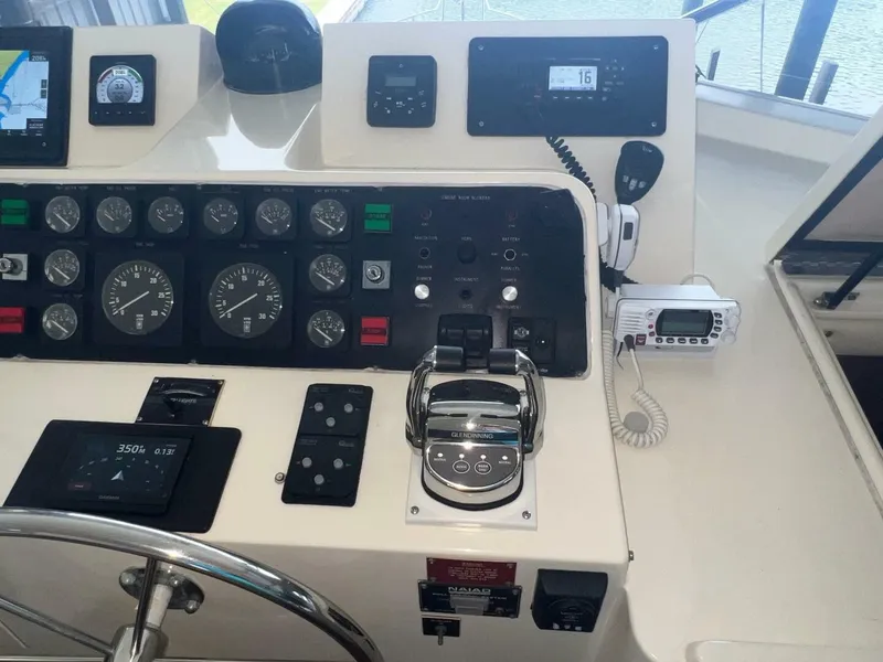 Slide: The Image of Hatteras Motor Yacht 1988 - 108