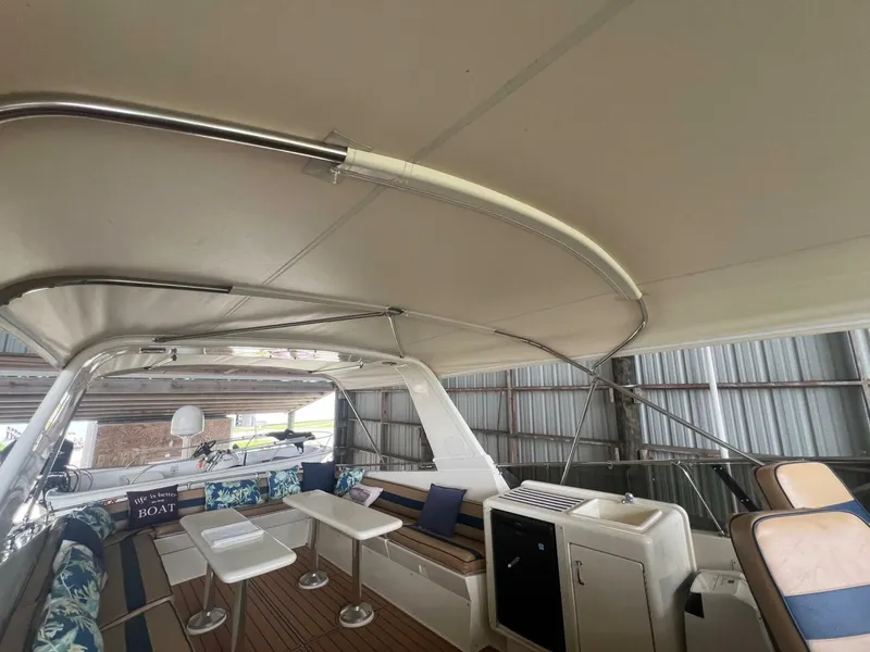 Slide: The Image of Hatteras Motor Yacht 1988 - 111
