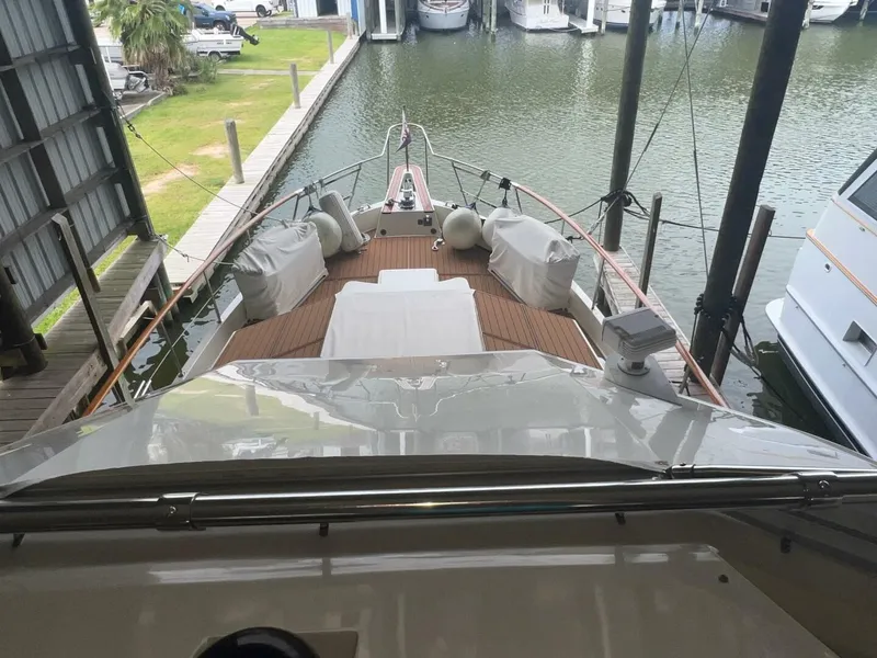 Slide: The Image of Hatteras Motor Yacht 1988 - 113
