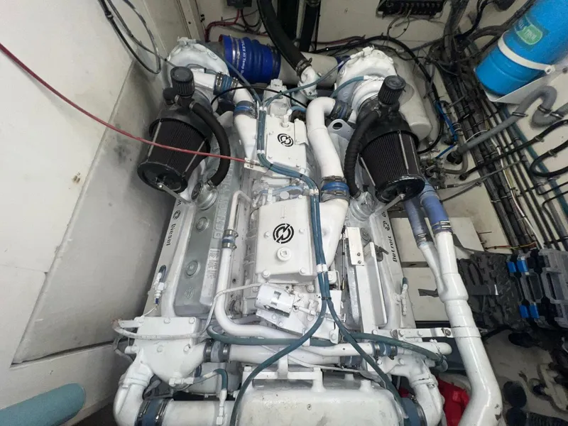 Slide: The Image of Hatteras Motor Yacht 1988 - 120
