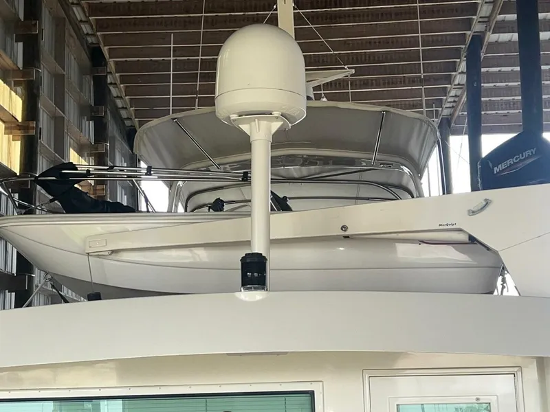 Slide: The Image of Hatteras Motor Yacht 1988 - 16