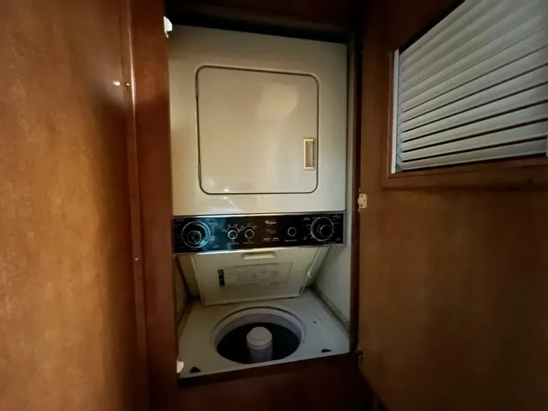 Slide: The Image of Hatteras Motor Yacht 1988 - 72