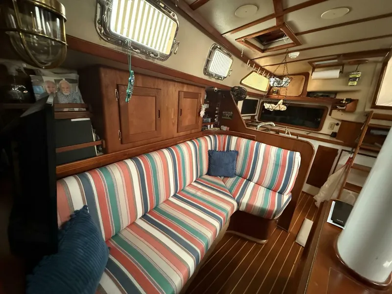 Slide: The Image of Catalina 44 Center Cockpit 1988 - 25
