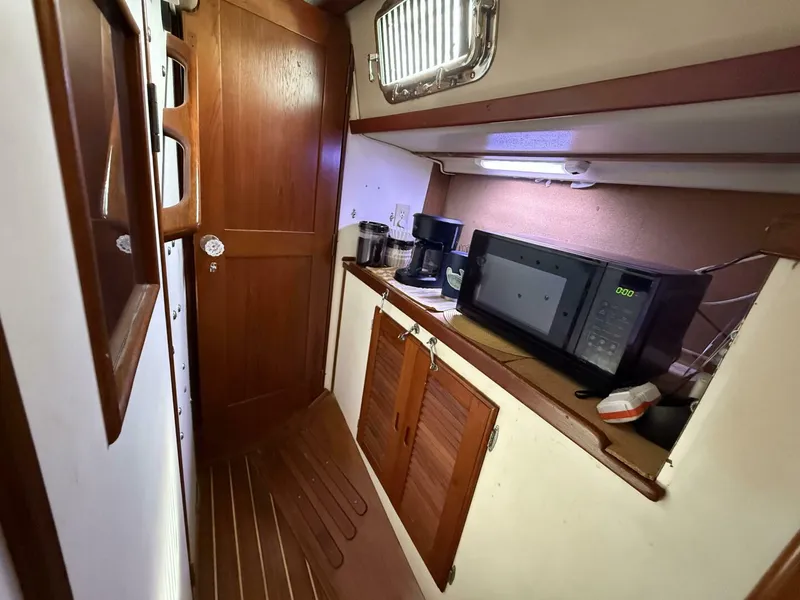 Slide: The Image of Catalina 44 Center Cockpit 1988 - 28