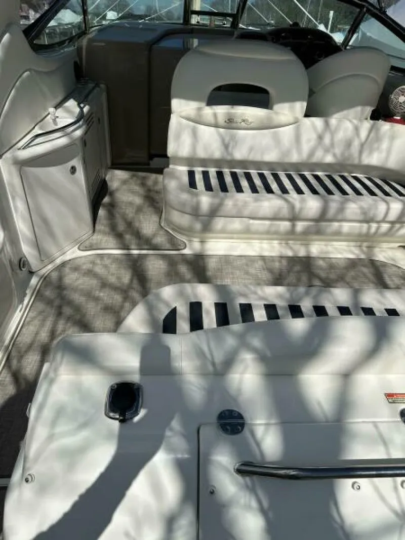 Slide: The Image of Sea Ray 360 Sundancer 2002 - 27