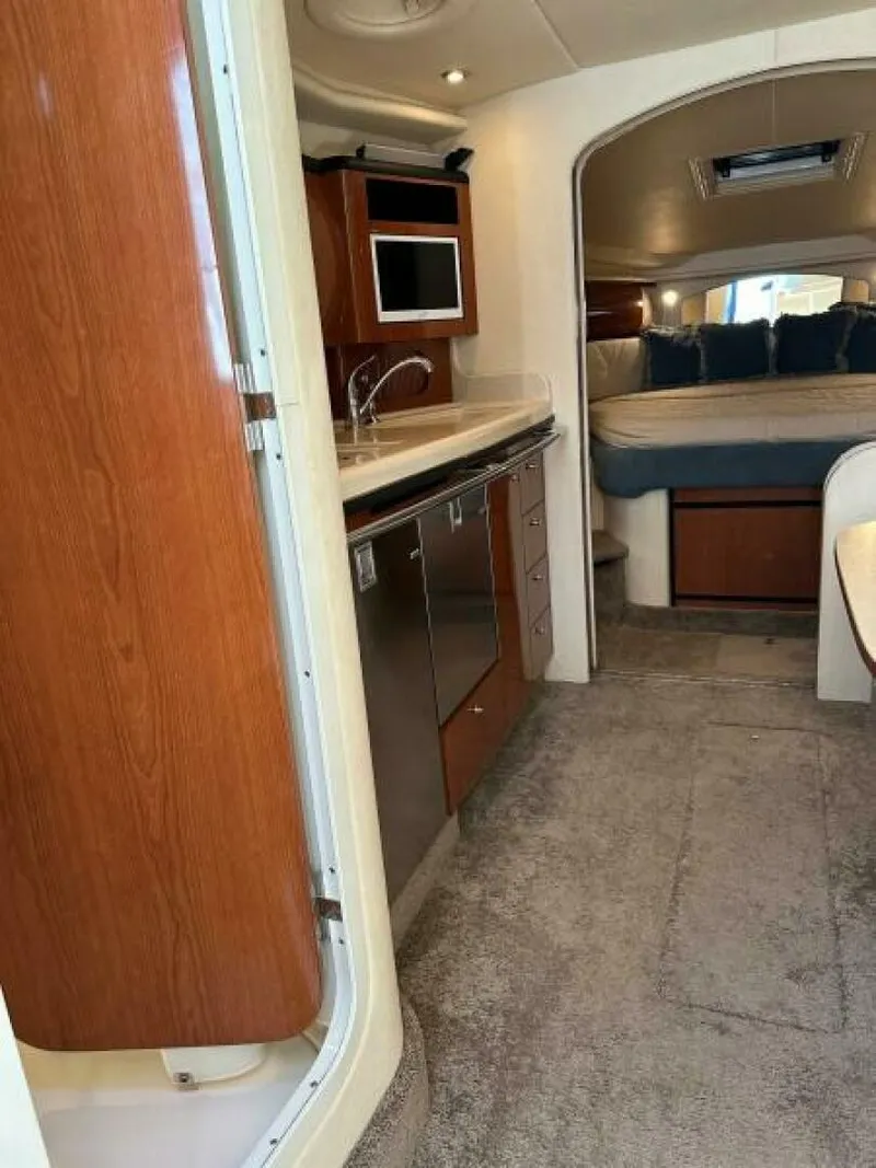 Slide: The Image of Sea Ray 360 Sundancer 2002 - 30