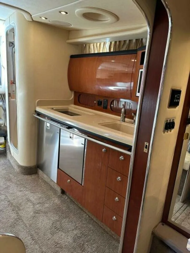 Slide: The Image of Sea Ray 360 Sundancer 2002 - 41
