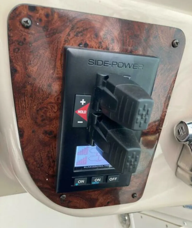 Slide: The Image of Sea Ray 360 Sundancer 2002 - 8