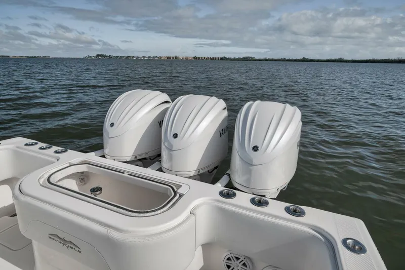 Slide: The Image of Invincible 36 Open Fisherman 2018 - 32