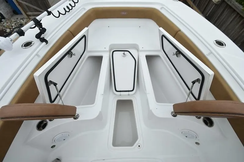 Slide: The Image of Sea Hunt GameFish 27FS 2022 - 42