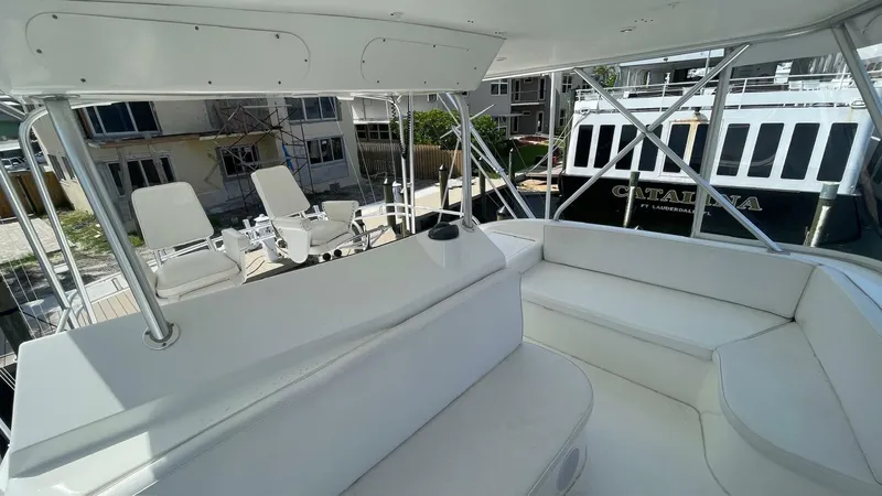 Slide: The Image of Cavileer 48 Flybridge Sportfisherman 2002 - 27