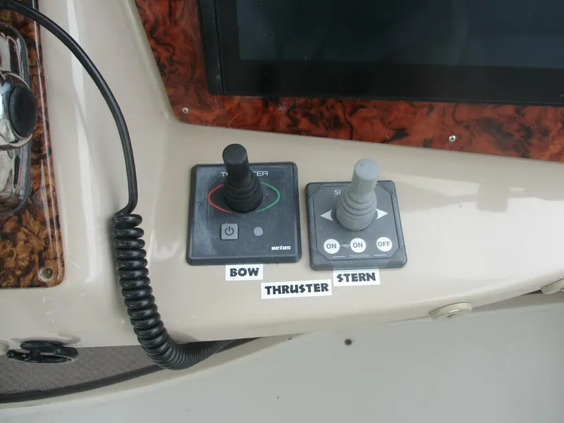 Slide: The Image of Carver Yachts 2006 - 12
