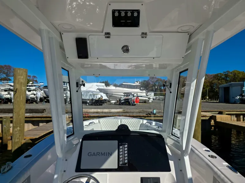 Slide: The Image of Sea Fox 268 Commander 2026 - 12