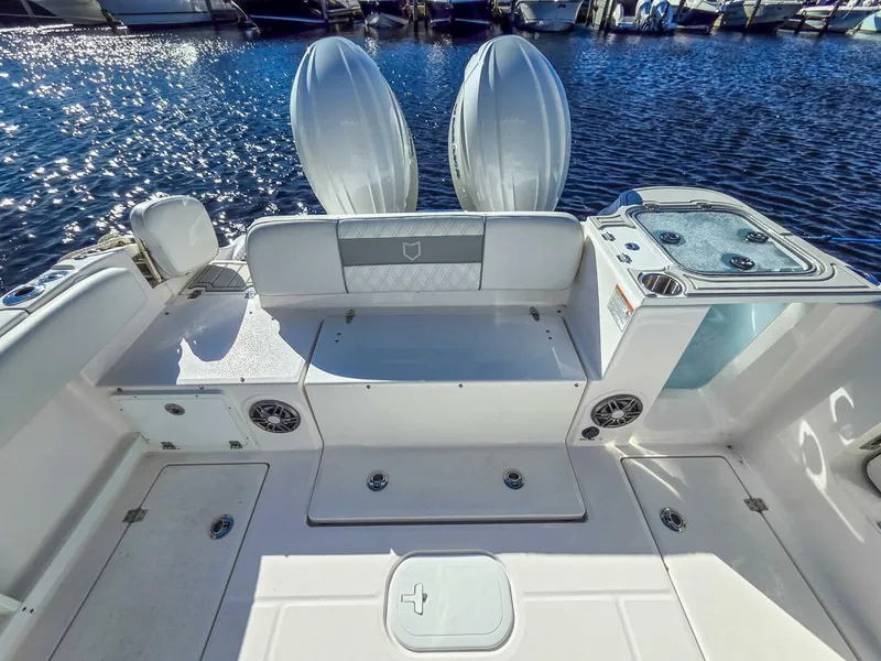 Slide: The Image of Sea Fox 268 Commander 2026 - 7
