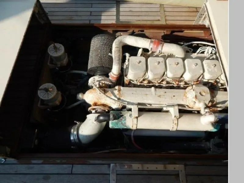 Slide: The Image of Dyer Extended Hardtop 1986 - 19