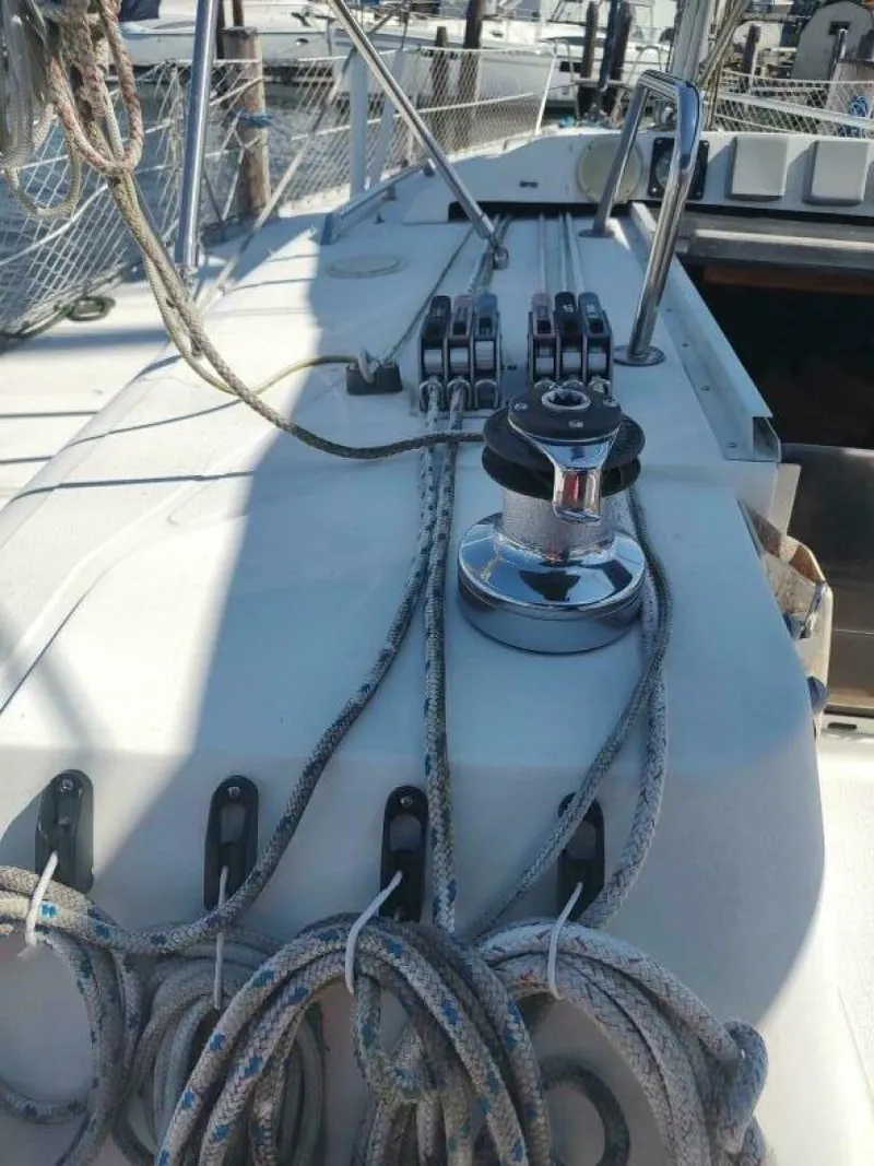 Slide: The Image of Hunter 37 Legend 1987 - 13