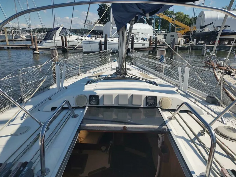Slide: The Image of Hunter 37 Legend 1987 - 16