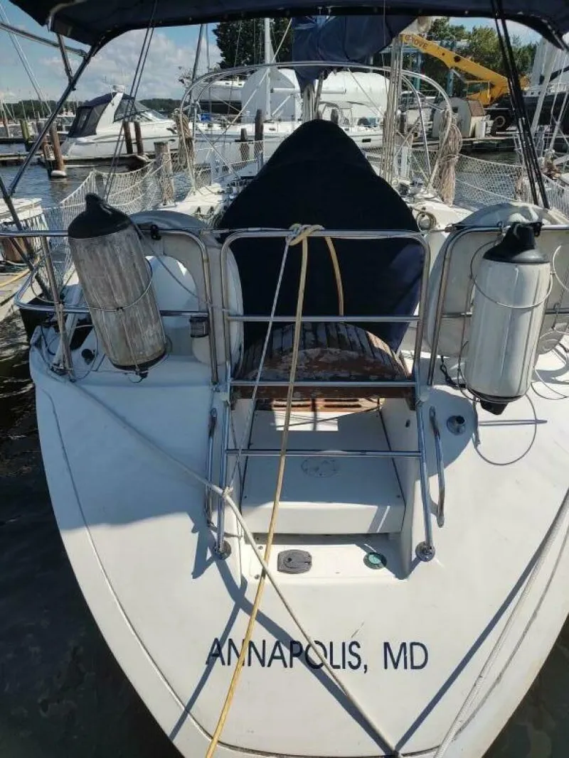 Slide: The Image of Hunter 37 Legend 1987 - 4