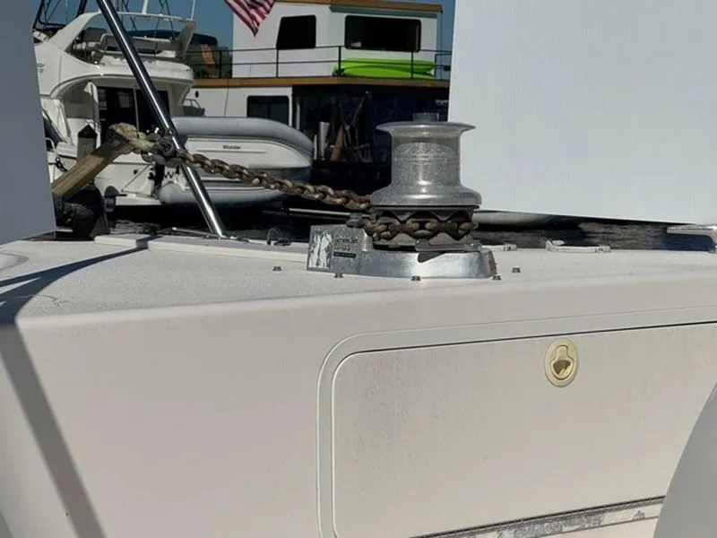 Slide: The Image of Sea Ray 440 Express Bridge 1994 - 15