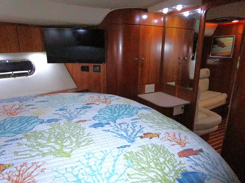 Slide: The Image of Tiara 5200 Express 2003 - 17