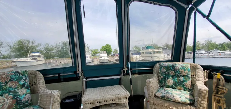Slide: The Image of Chris-Craft 362 Catalina 1987 - 7
