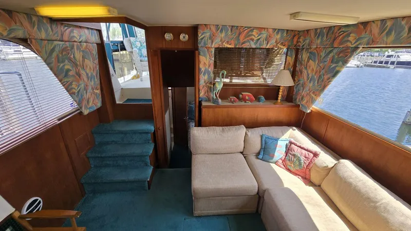 Slide: The Image of Chris-Craft 362 Catalina 1987 - 8