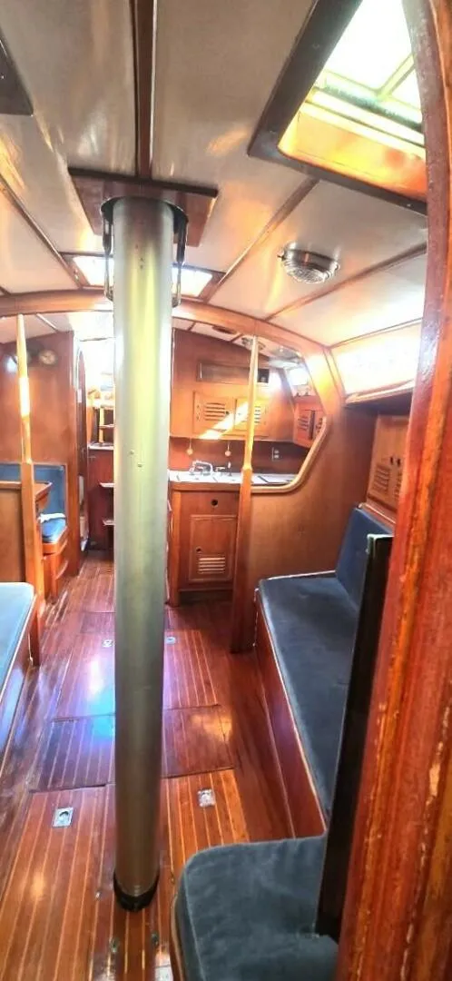 Slide: The Image of Ta Chiao CT-38 AFT CABIN 1986 - 11