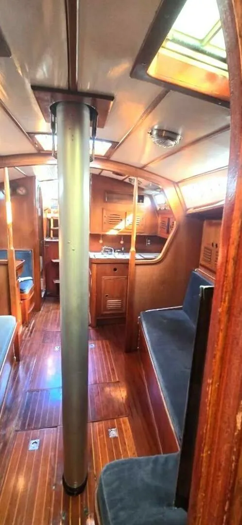 Slide: The Image of Ta Chiao CT-38 AFT CABIN 1986 - 3