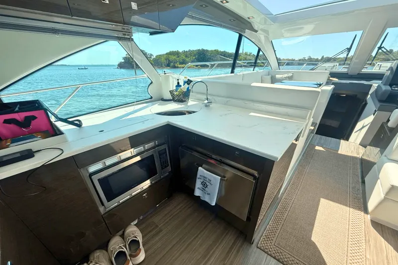 Slide: The Image of Cruisers 50 CANTIUS 2020 - 32