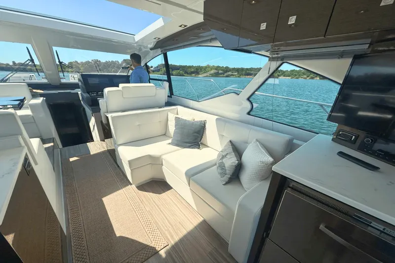 Slide: The Image of Cruisers 50 CANTIUS 2020 - 37