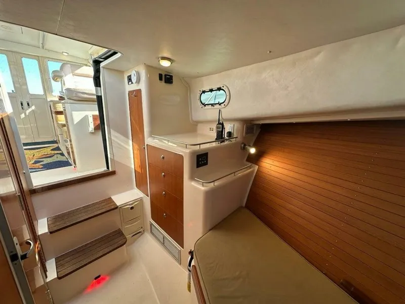 Slide: The Image of True North 38 Heritage 2002 - 20