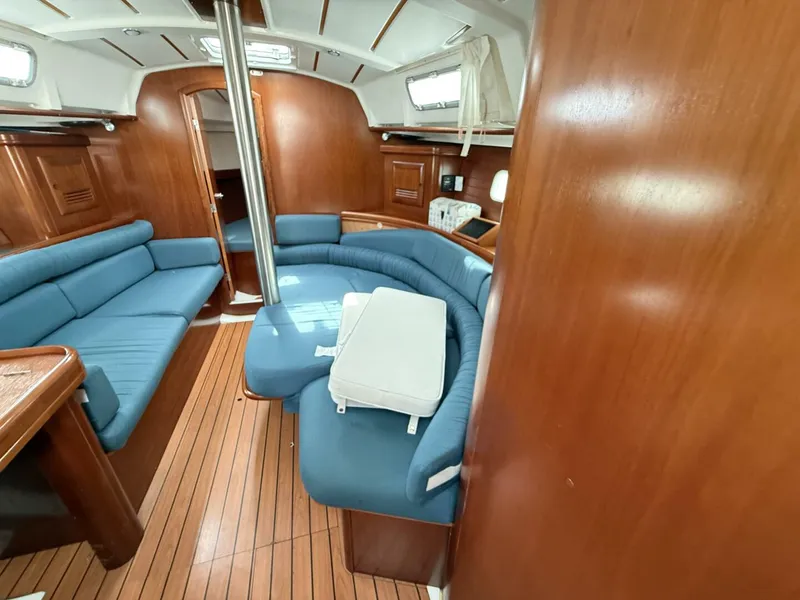Slide: The Image of Beneteau 361 2003 - 20