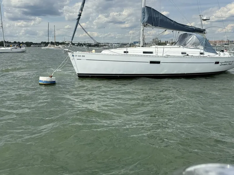 Slide: The Image of Beneteau 361 2003 - 4