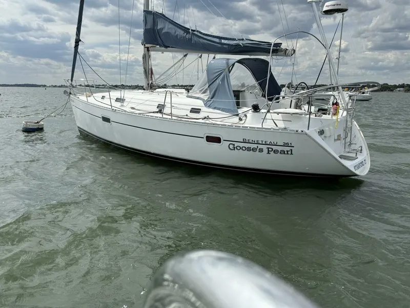 Slide: The Image of Beneteau 361 2003 - 5