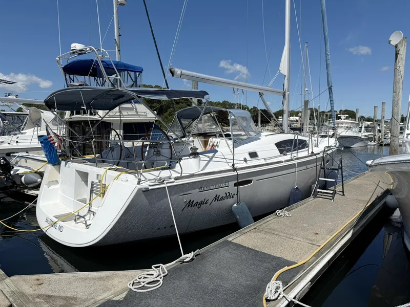 The Image of Beneteau Oceanis 43 2010 - 0