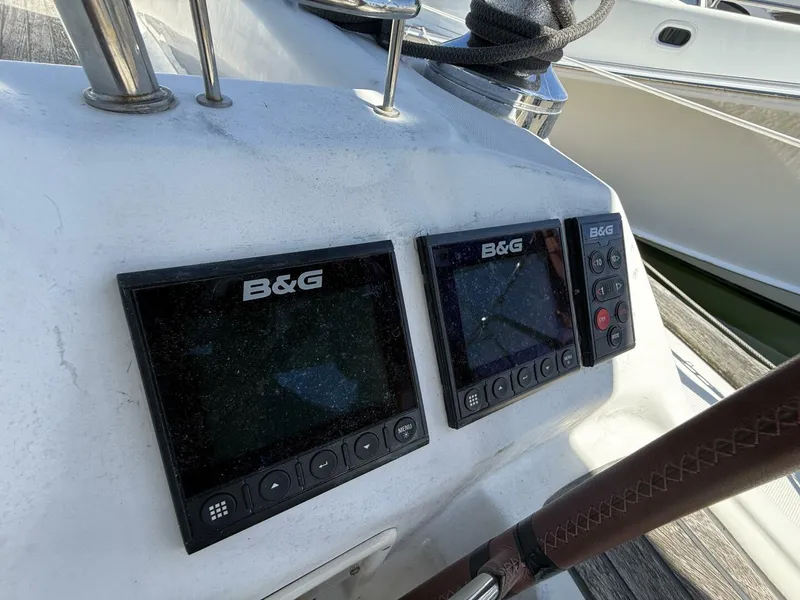 Slide: The Image of Beneteau Oceanis 43 2010 - 18