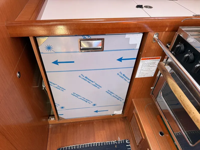 Slide: The Image of Beneteau Oceanis 43 2010 - 36