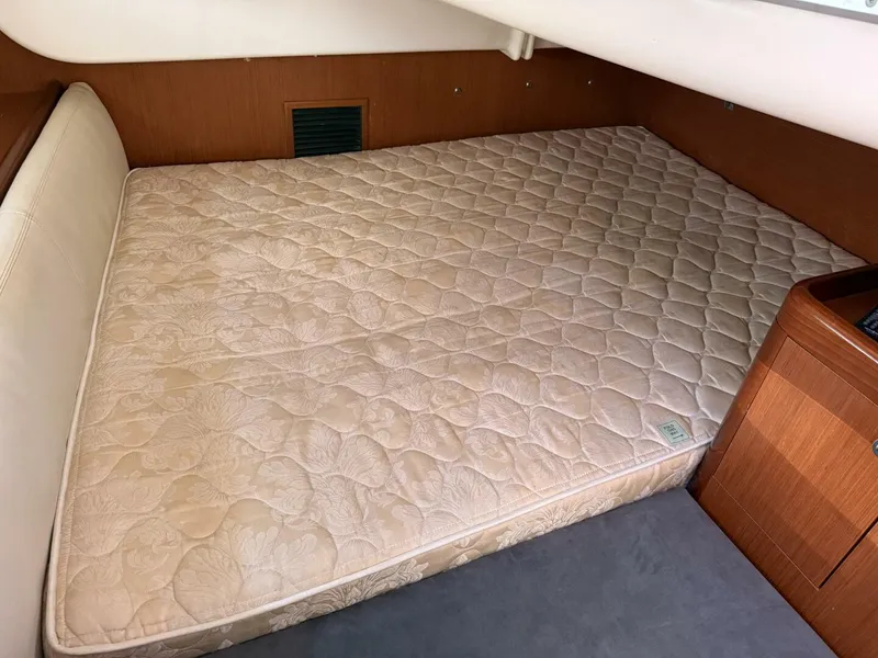 Slide: The Image of Beneteau Oceanis 43 2010 - 65