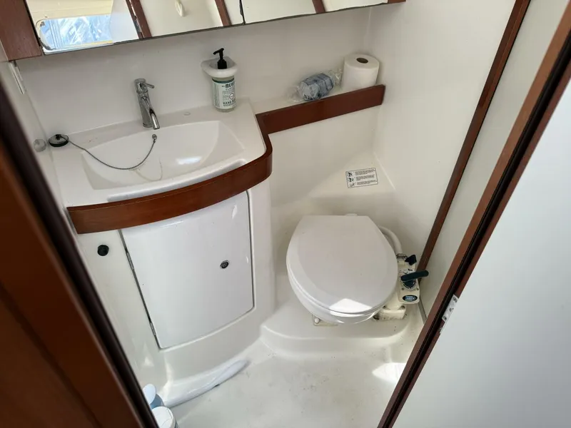 Slide: The Image of Beneteau Oceanis 43 2010 - 69