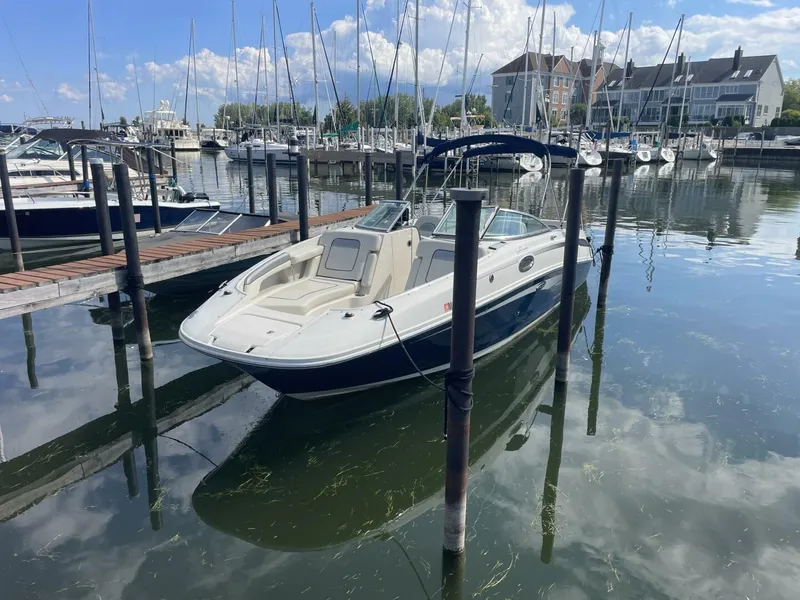 Slide: The Image of Sea Ray 280 Sun Deck 2010 - 10