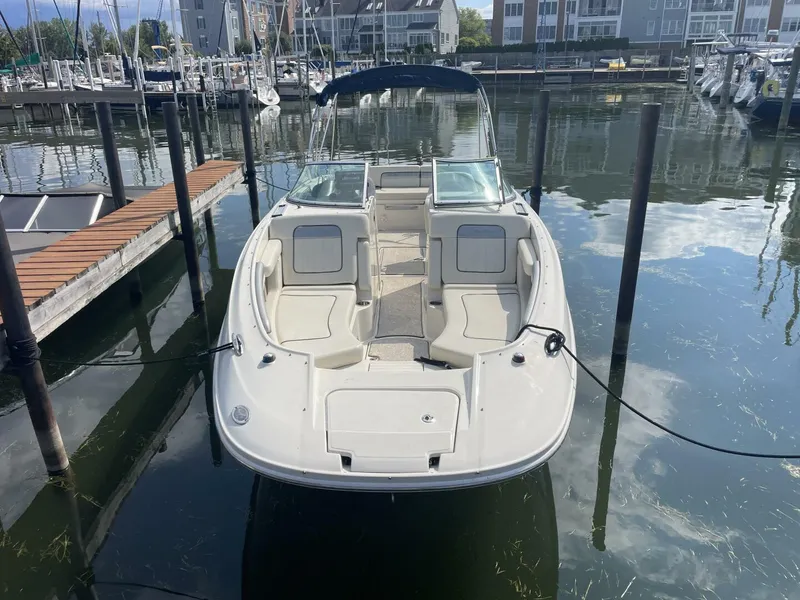Slide: The Image of Sea Ray 280 Sun Deck 2010 - 11