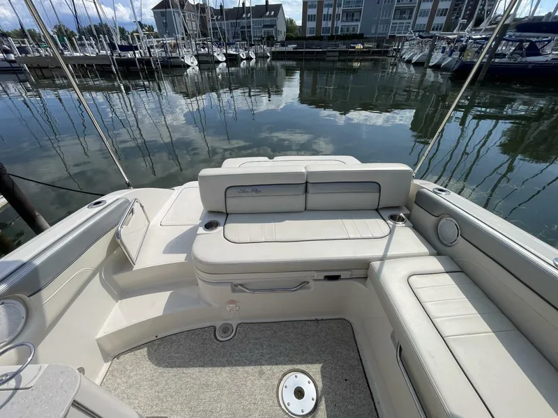 Slide: The Image of Sea Ray 280 Sun Deck 2010 - 33