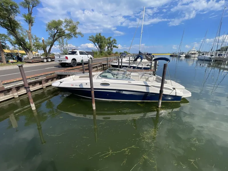 Slide: The Image of Sea Ray 280 Sun Deck 2010 - 4