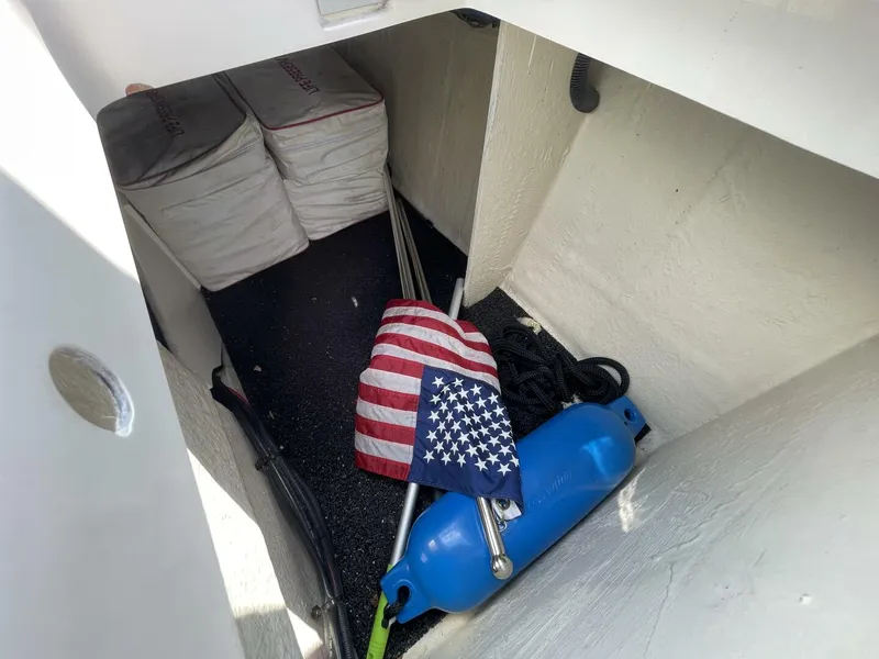 Slide: The Image of Sea Ray 280 Sun Deck 2010 - 46