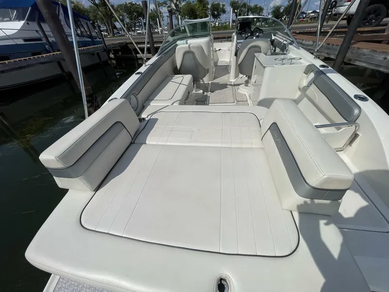Slide: The Image of Sea Ray 280 Sun Deck 2010 - 53
